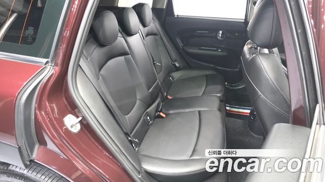 MINI Cooper D Clubman High 2nd 2018 — фото 16