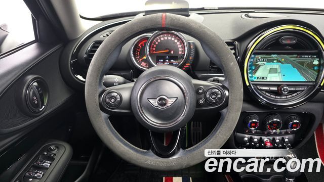 MINI Cooper D Clubman High 2nd 2018 — фото 17