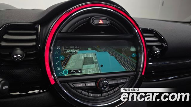 MINI Cooper D Clubman High 2nd 2018 — фото 18