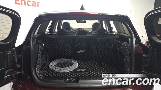 MINI Cooper D Clubman High 2nd 2018 — фото 24