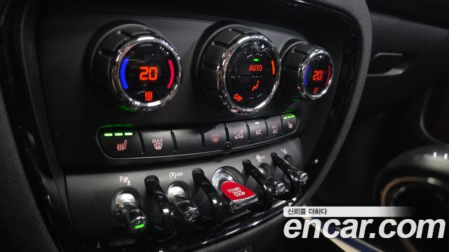 MINI Cooper D Clubman High 2nd 2018 — фото 34