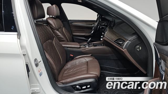 BMW 5 Series (G30) 520d M Sport Package Plus 2018 — фото 11