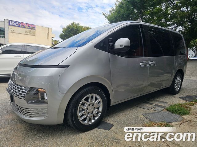 Hyundai Staria Cargo 5-Seater Modern 2022 — фото 2