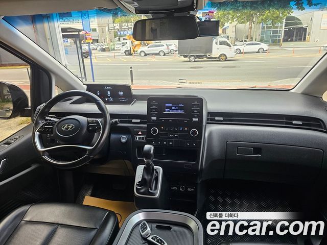 Hyundai Staria Cargo 5-Seater Modern 2022 — фото 8
