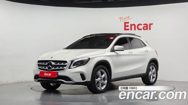 Mercedes-Benz GLA-Class (X156) GLA220