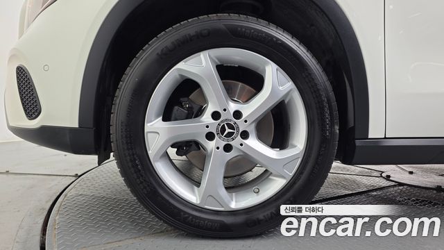 Mercedes-Benz GLA-Class (X156) GLA220 2018 — фото 5