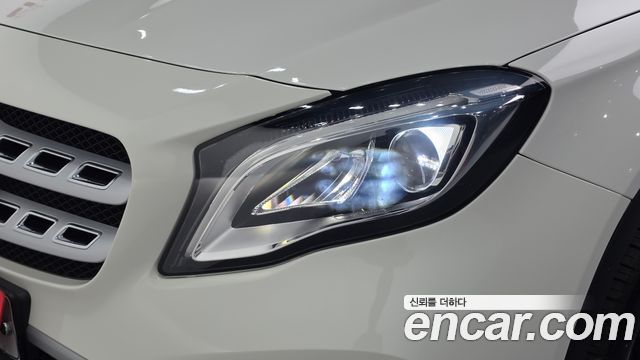 Mercedes-Benz GLA-Class (X156) GLA220 2018 — фото 28