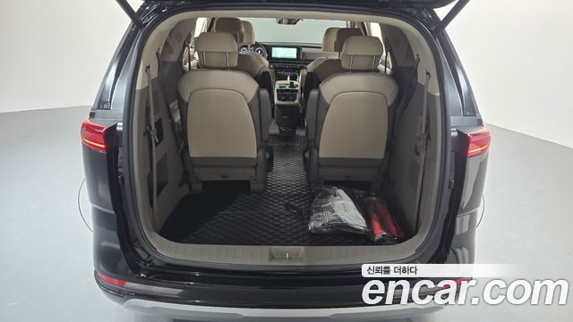 Kia Carnival (IV) Gasoline 9-Seater Hi-Limousine Signature 2022 — фото 16