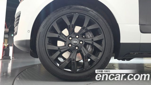 Land Rover Range Rover (IV) 4.4 SDV8 AB DIESEL 2019 — фото 5