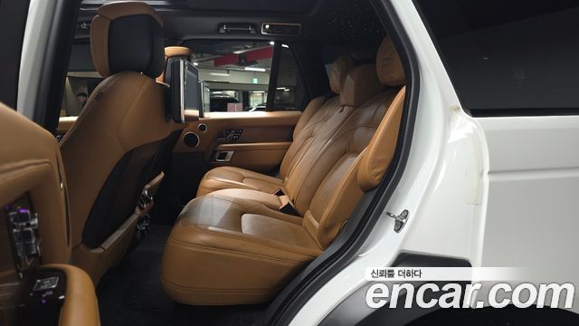 Land Rover Range Rover (IV) 4.4 SDV8 AB DIESEL 2019 — фото 12