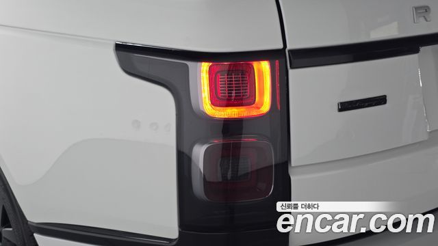Land Rover Range Rover (IV) 4.4 SDV8 AB DIESEL 2019 — фото 23