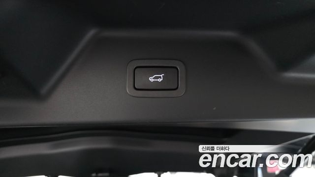 Land Rover Range Rover (IV) 4.4 SDV8 AB DIESEL 2019 — фото 30