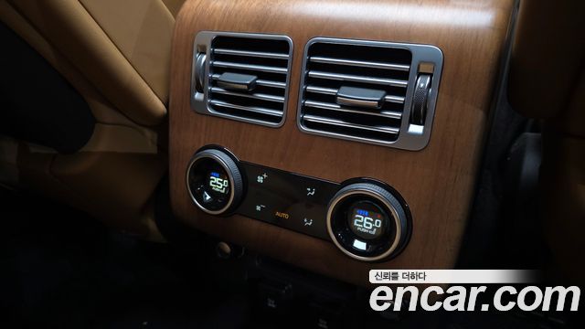 Land Rover Range Rover (IV) 4.4 SDV8 AB DIESEL 2019 — фото 31