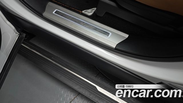 Land Rover Range Rover (IV) 4.4 SDV8 AB DIESEL 2019 — фото 33