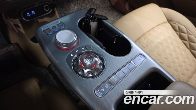 Genesis GV60 Standard 2023 — фото 9