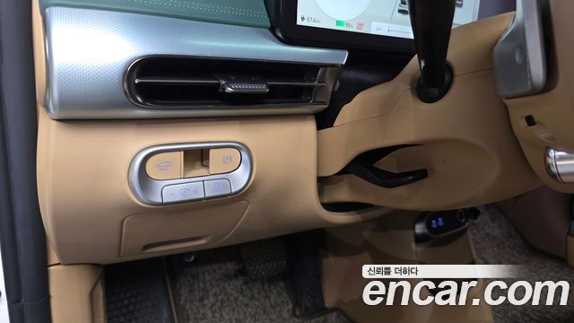 Genesis GV60 Standard 2023 — фото 17