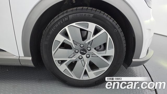 Genesis GV60 Standard 2023 — фото 21
