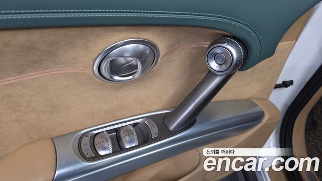 Genesis GV60 Standard 2023 — фото 30