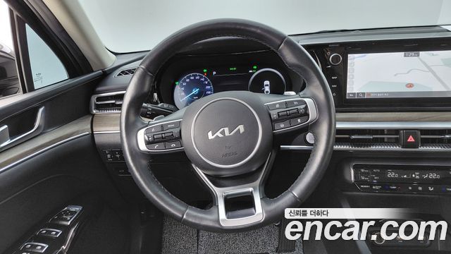 Kia K5 Hybrid (III) Noblesse 2023 — фото 14