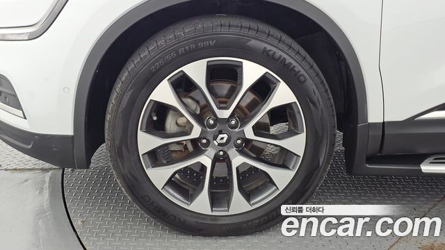 Renault Korea QM6 Diesel 2WD RE Signature 2017 — фото 5