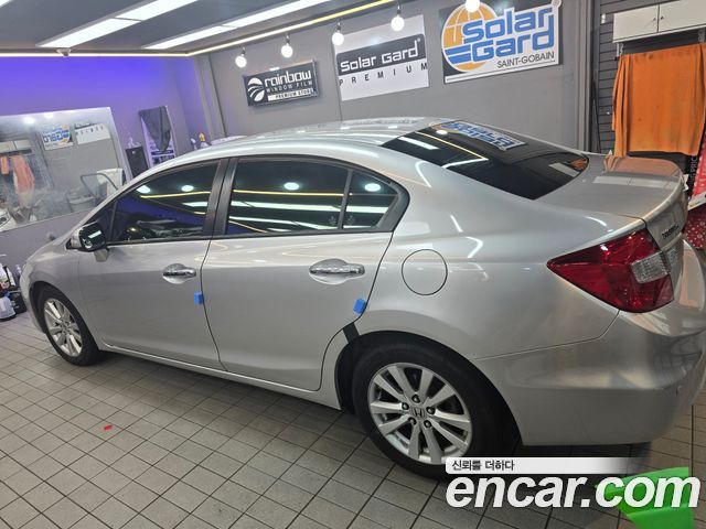 Honda Civic 1.8 LX 9th 2012 — фото 3