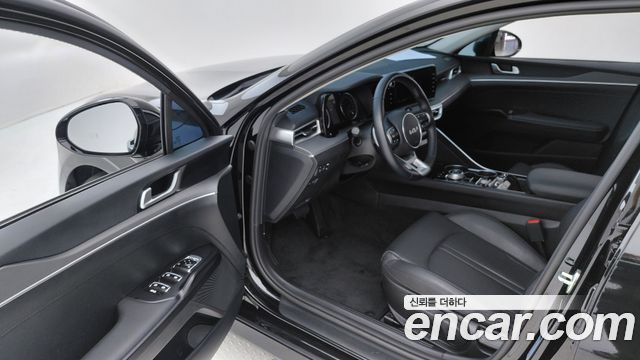 Kia K5 Hybrid (III) Trendy 2023 — фото 10