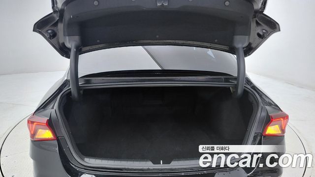 Kia K5 Hybrid (III) Noblesse 2023 — фото 16