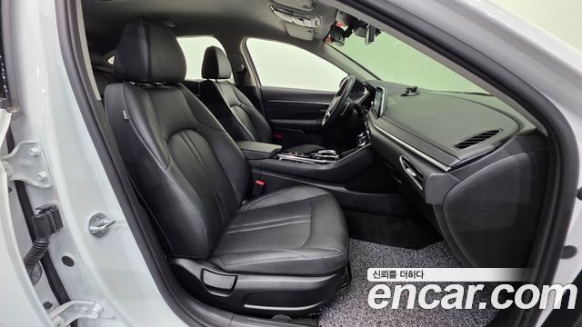 Hyundai Sonata (DN8) 2.0 Premium Plus 2022 — фото 10