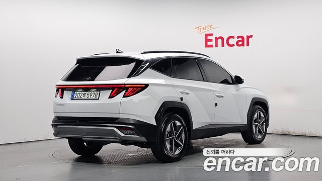 Hyundai Tucson (NX4) Gasoline 1.6 Turbo 2WD Inspiration 2024 — фото 2