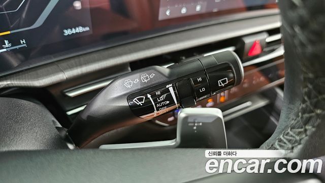 Kia Sportage (V) Gasoline 1.6 Turbo 2WD Signature 2025 — фото 20