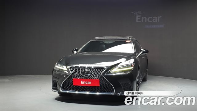 Lexus LS500 (V) 3.5 Luxury AWD 2022 — фото 3