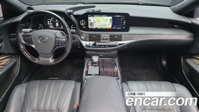 Lexus LS500 (V) 3.5 Luxury AWD 2022 — фото 7