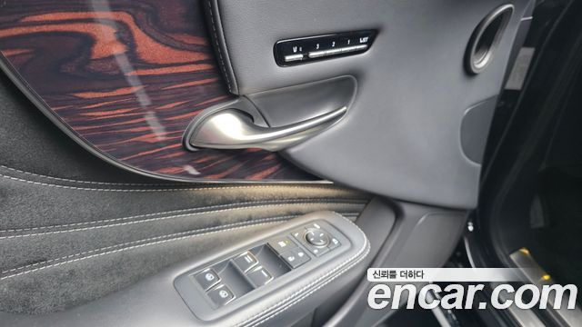Lexus LS500 (V) 3.5 Luxury AWD 2022 — фото 22