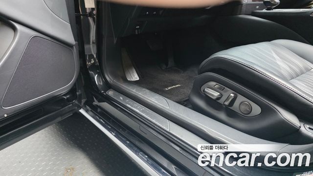 Lexus LS500 (V) 3.5 Luxury AWD 2022 — фото 44