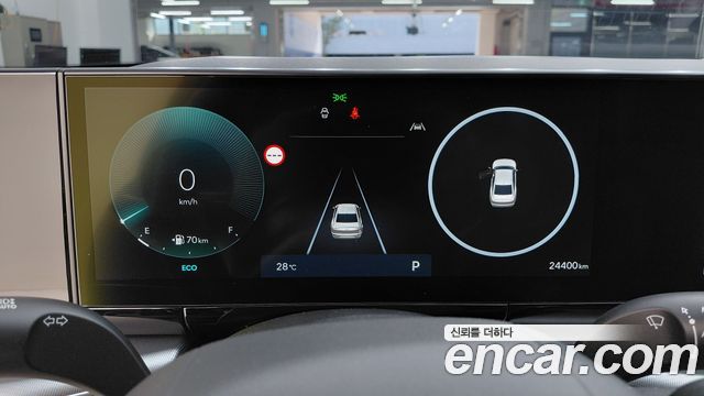 Hyundai Grandeur (GN7) 2,5 Gasoline 2WD Premium 2023 — фото 8