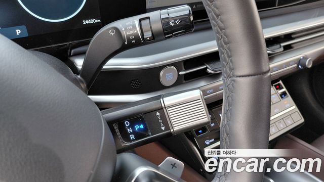 Hyundai Grandeur (GN7) 2,5 Gasoline 2WD Premium 2023 — фото 9