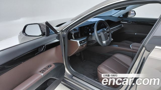 Hyundai Grandeur (GN7) 2,5 Gasoline 2WD Premium 2023 — фото 10