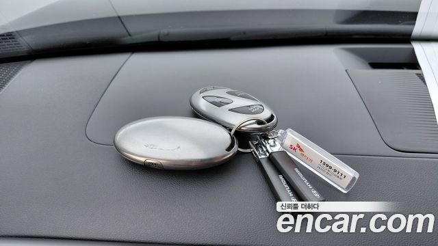 Hyundai Grandeur (GN7) 2,5 Gasoline 2WD Premium 2023 — фото 16