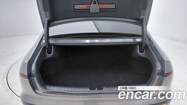 Hyundai Grandeur (GN7) 2,5 Gasoline 2WD Premium 2023 — фото 17
