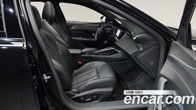 Peugeot 408 1.2 Pure Tech GT 2025 — фото 11