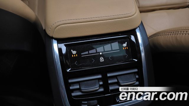 Volvo XC60 (II) B5 Ultimate Bright 2024 — фото 21