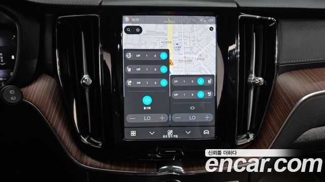 Volvo XC60 (II) B5 Ultimate Bright 2024 — фото 23