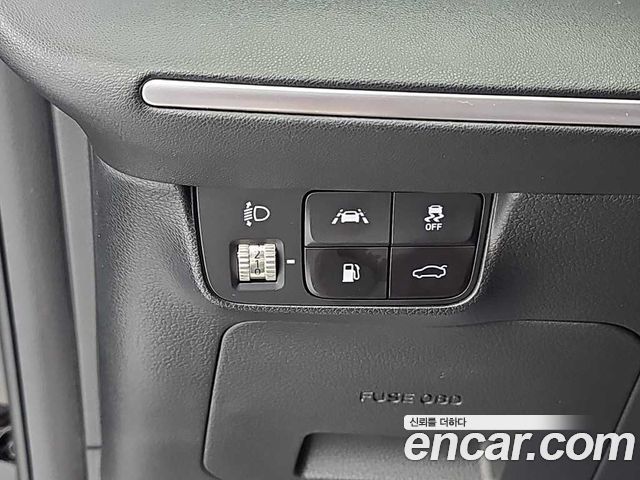 Hyundai Grandeur (IG) 2.5 Premium 2023 — фото 22