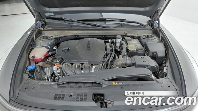 Hyundai Grandeur (GN7) 2,5 Gasoline 2WD Exclusive 2023 — фото 6