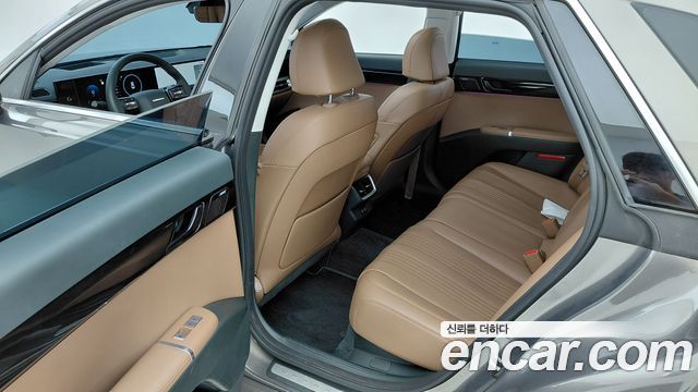 Hyundai Grandeur (GN7) 2,5 Gasoline 2WD Exclusive 2023 — фото 12