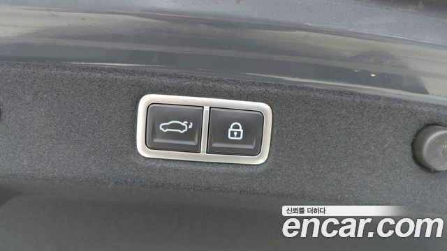 Hyundai Grandeur (GN7) 2,5 Gasoline 2WD Exclusive 2023 — фото 18