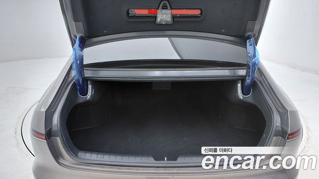 Hyundai Grandeur (GN7) 2,5 Gasoline 2WD Exclusive 2023 — фото 19
