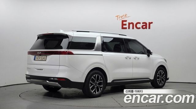 Kia Carnival (IV) Gasoline 9-Seater Signature 2023 — фото 2