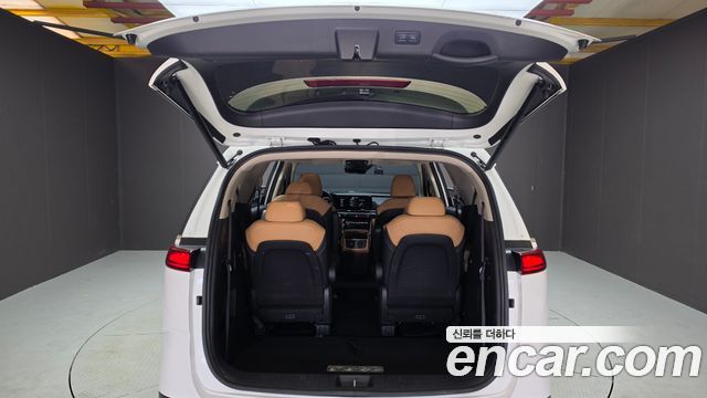 Kia Carnival (IV) Gasoline 9-Seater Signature 2023 — фото 27