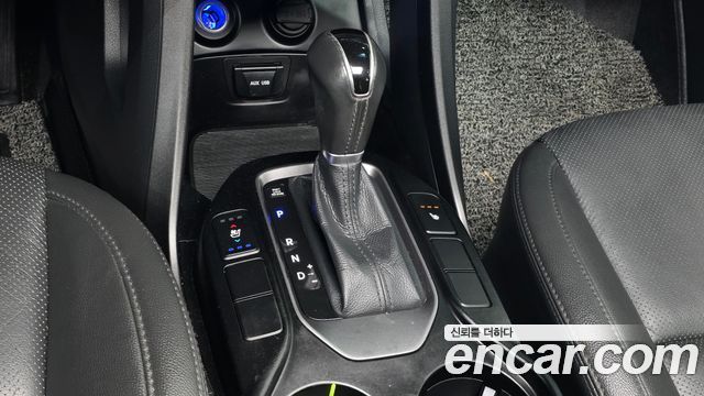 Hyundai Santa Fe (DM) Diesel(e-VGT) 2.0 2WD Premium 2014 — фото 9
